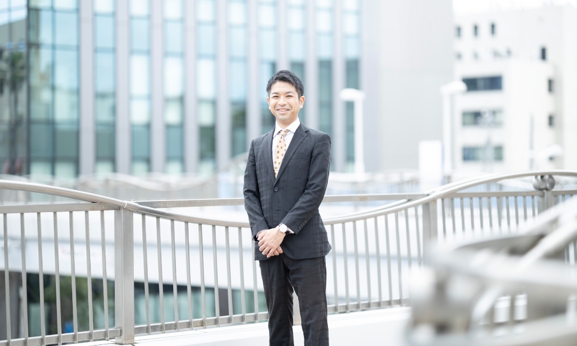 INTERVIEW 06
