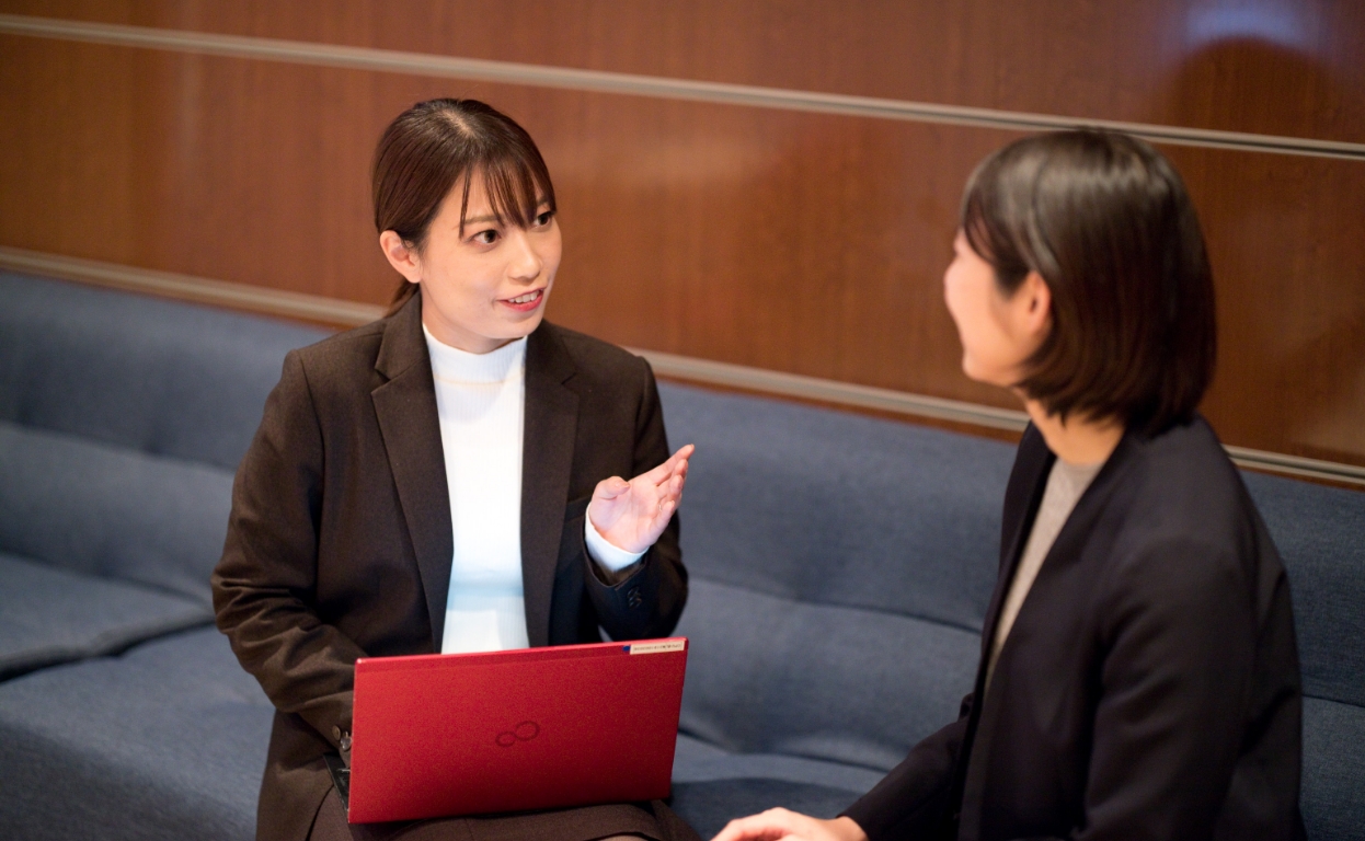 INTERVIEW 05