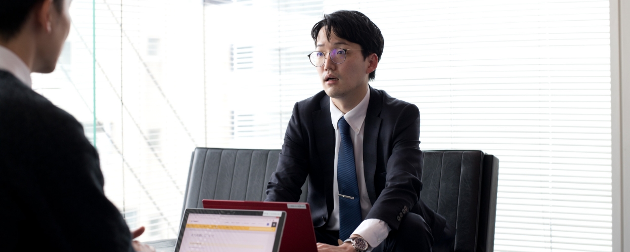 INTERVIEW 07